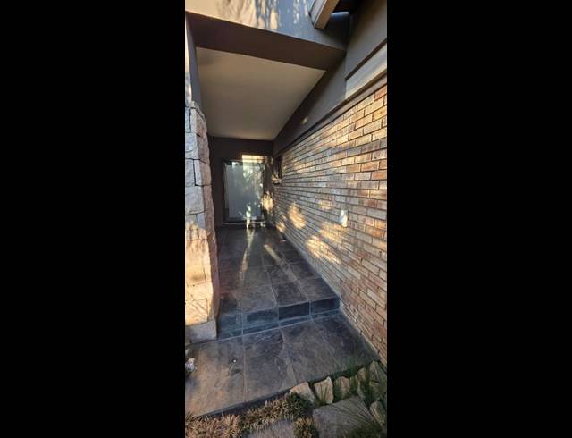 4 BEDROOM HOUSE FOR SALE IN VANDERBIJLPARK SE 4